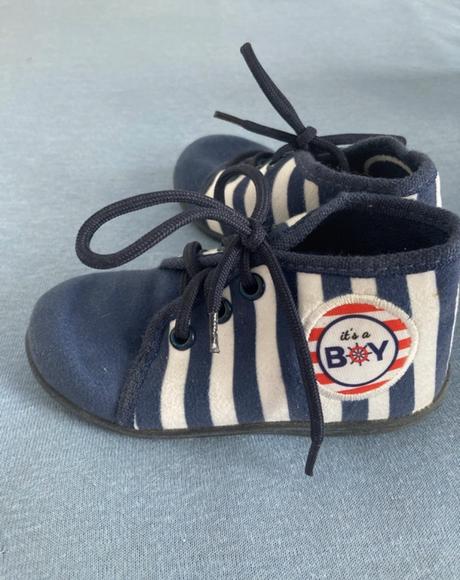 Plátené tenisky, 23