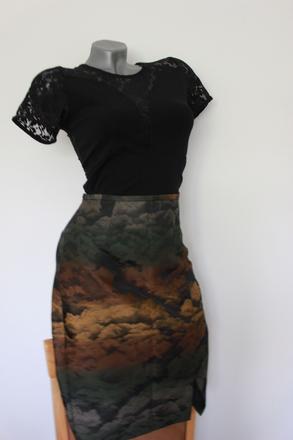 Sukna - povodne stala vyse 200e, m