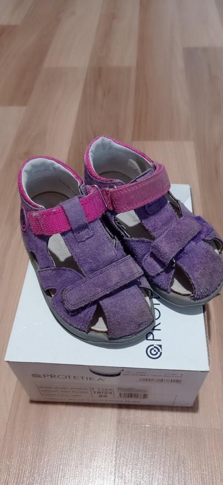 Protetické sandále č.24, protetika,24