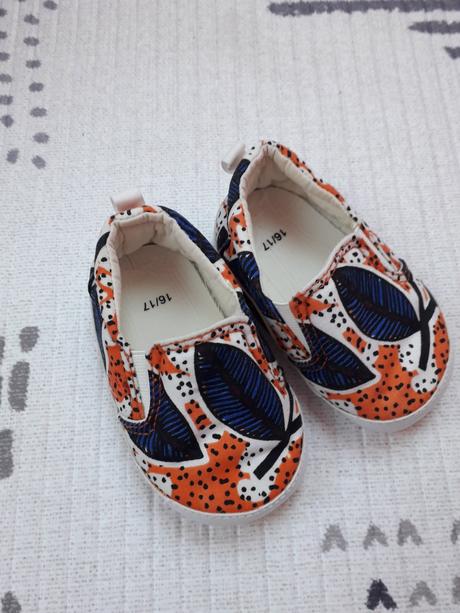 Lindex capačky, lindex,<17