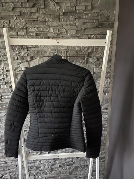 Guess v.xs, guess,xs