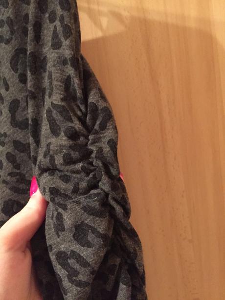 Elastické krásne šaty - pohodlné, s