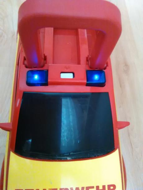 Hasičskè auto aj do piesku,