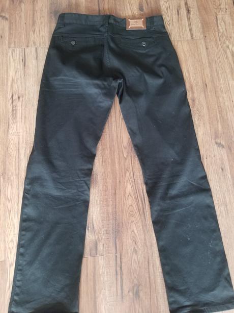 Čierne nohavice, 182 / m