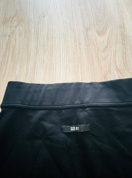 Štýlová a luxusná sukňa značky nosize, s