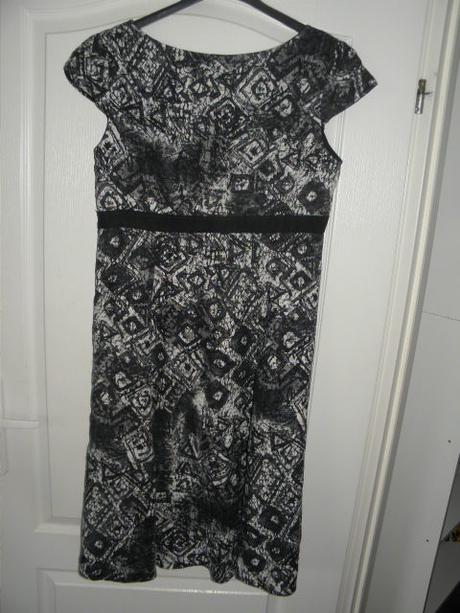 Šatičky, marks & spencer,42