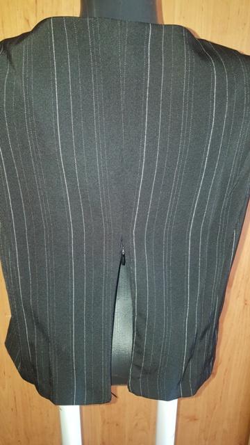 Čierny kostým 4 kombinácia, 42