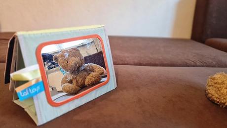 Kniha savannah tummy time book,