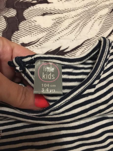 Nádherné šaty, 98