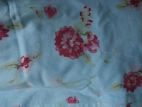 Krásne šatičky - min. nosené, cherokee,122