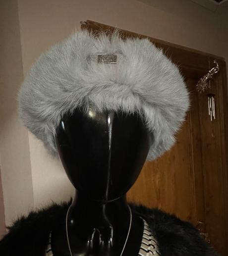 Kožušinová čelenka zn. cango&rinaldi originál,