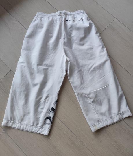 Predám 3/4 šušťakové kraťasy adidas, adidas