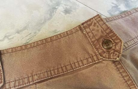 Bermudy s vysokým pásom, 44