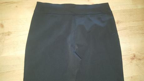 Čierne nohavice, 42