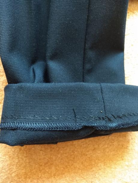 Oblekové nohavice s visačkou (inz.č.04), 42