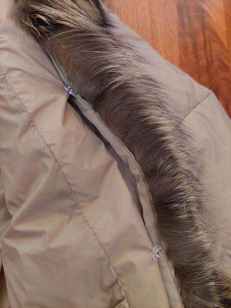 Zimná bunda s pravou kožušinou, l