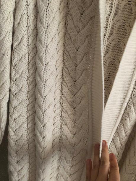 Dlhy a teply sveter s/ uni, reserved,s