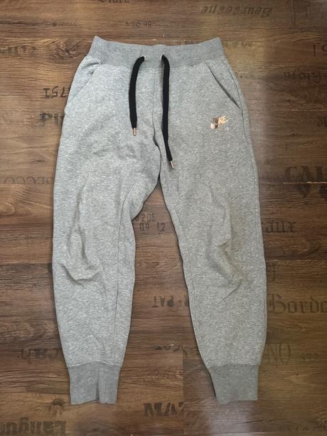 Hrubšie tepláky nike, nike,158