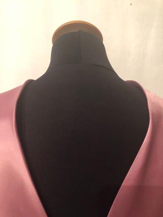 Staroruzove spoločenské saty, 40