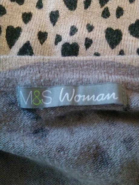 Dámsky predĺžený pulóvrikový sivý top so srdiečkam, marks & spencer,xs