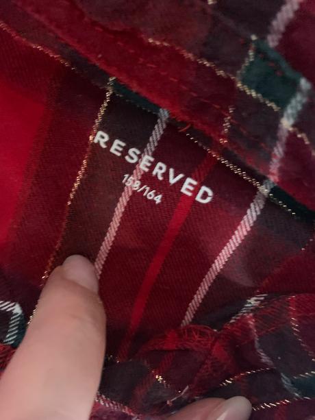 Pyzamo, reserved,158