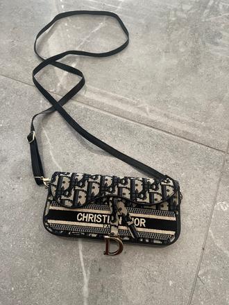 Kabelka na telefón,