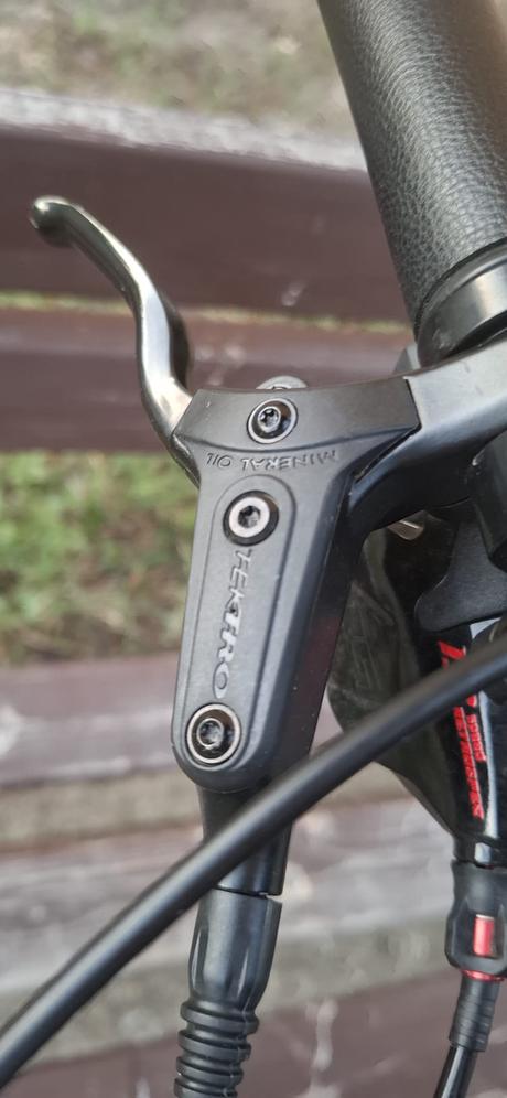Slovensky karbonovy bicykel, 28
