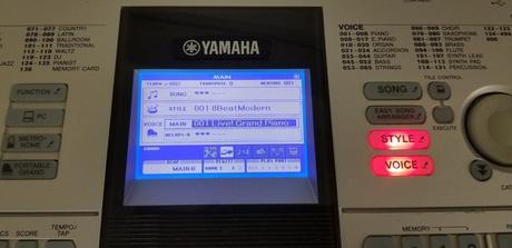 Predám yamaha dgx-305 portable grand, 76 klávesov, 