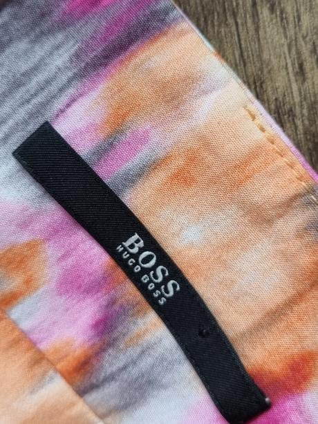 Farebná sukňa hugo boss veľ. 38, hugo boss,38