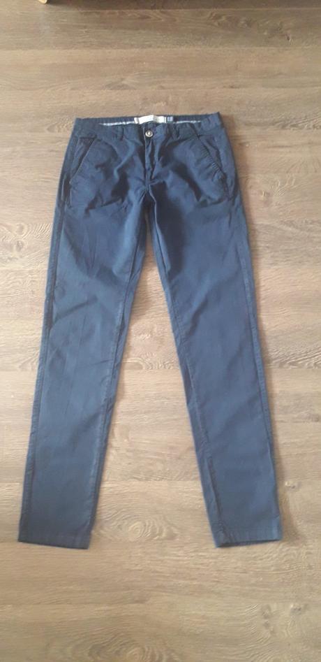 Biznis nohavice v.34, bershka,34