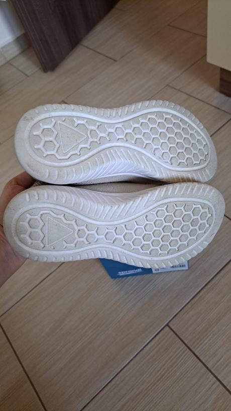 Ľahké tenisky, sprandi,36
