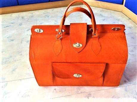 Kožená cestovná taška,