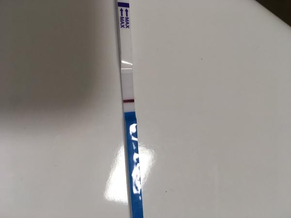 Vidíte tam aj vy druhú čiarku?