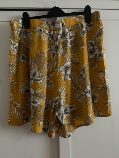 Krátke nohavice na leto, f&f,44 / 46