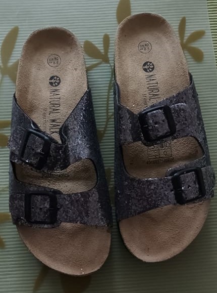 Strieborné šlapky, 40