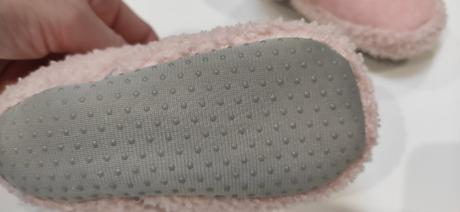 Dojčenské papuče, <17