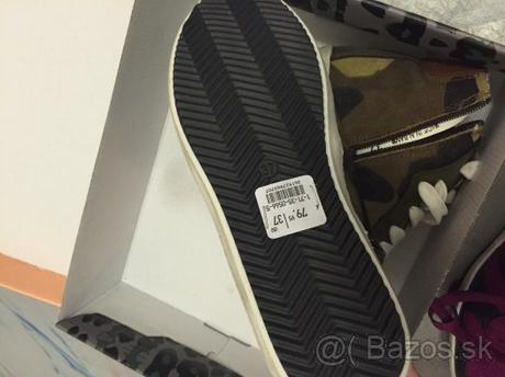 Predám maskáčové tenisky, 37