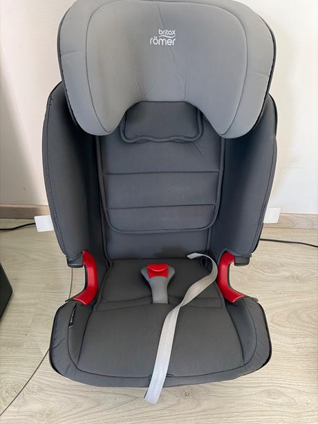 Britax romer advansafix iv r, britax