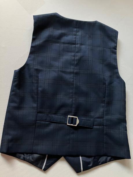 Vesta obleková, reserved,140