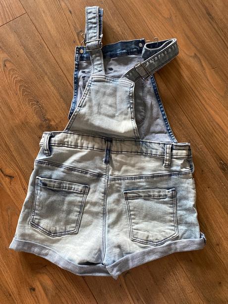 Dievčenské rifľové kraťasy na traky, 140