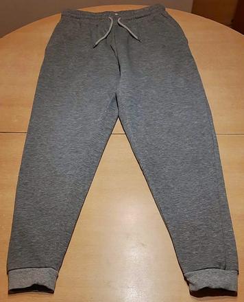 Predám  tepláky fisherfield veľ.38, m