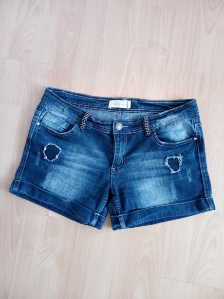 Elasticke riflové šortky s kamienkami, l