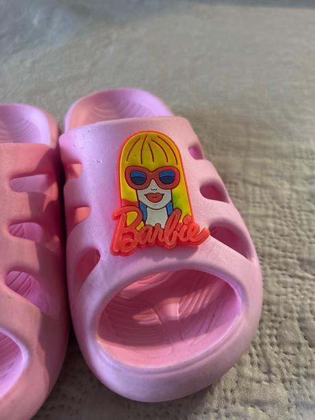 Barbie šľapky pre dievča, 30
