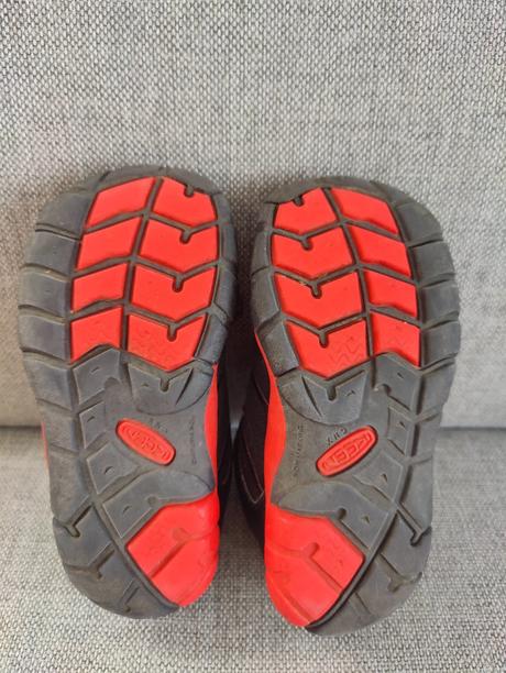 Keen tenisky, keen,27