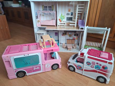 Barbie karavan, sanitka, 