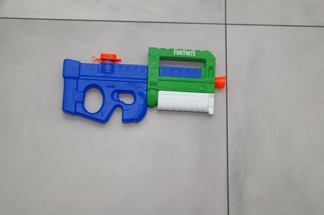 Vodna pistol nerf fortnite, 