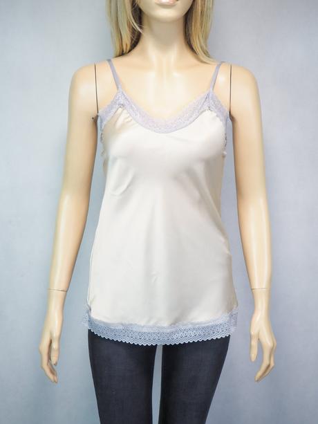 Kvalitný saténový top new collection, s