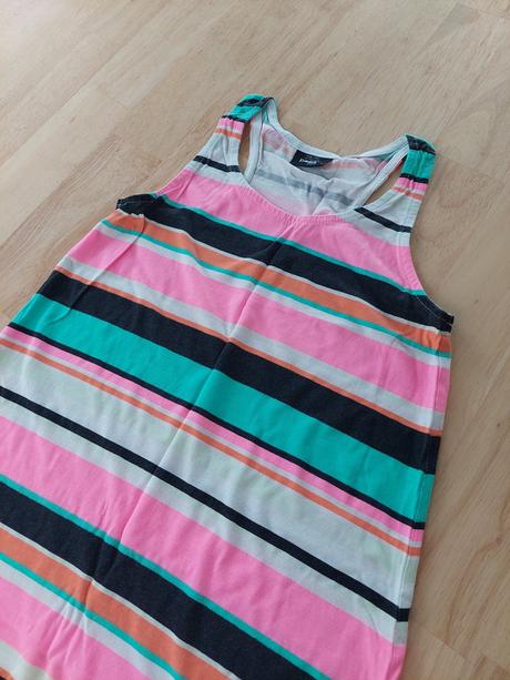 Prúžkove šaty, chapter young,146