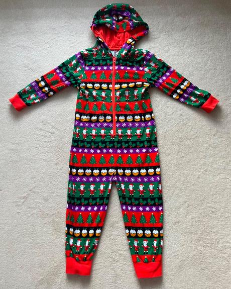 Vianočný pyžamový overal, 122