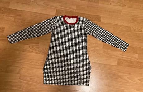 Dievčenské šaty, 134